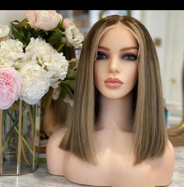 4*4 Inch Silk Base Topper 200% density color like the wig picture